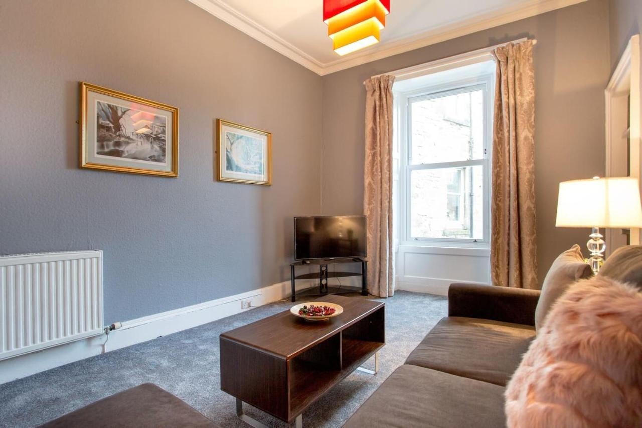 Stunning 2-Bed Apartment in Central EDI Exterior foto