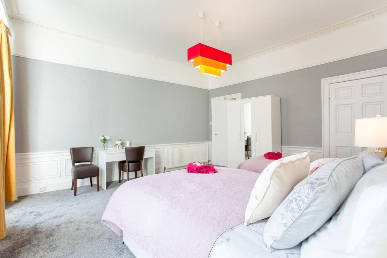 Stunning 2-Bed Apartment in Central EDI Exterior foto