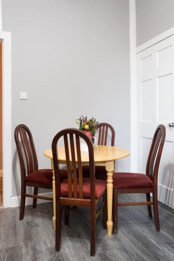 Stunning 2-Bed Apartment in Central EDI Exterior foto